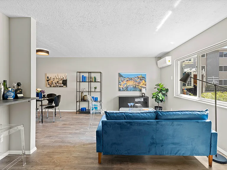 10526 Clifton Blvd #103 — Photo 6