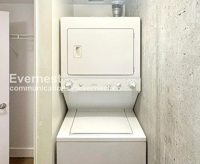 311 Oak St #104 — Photo 13