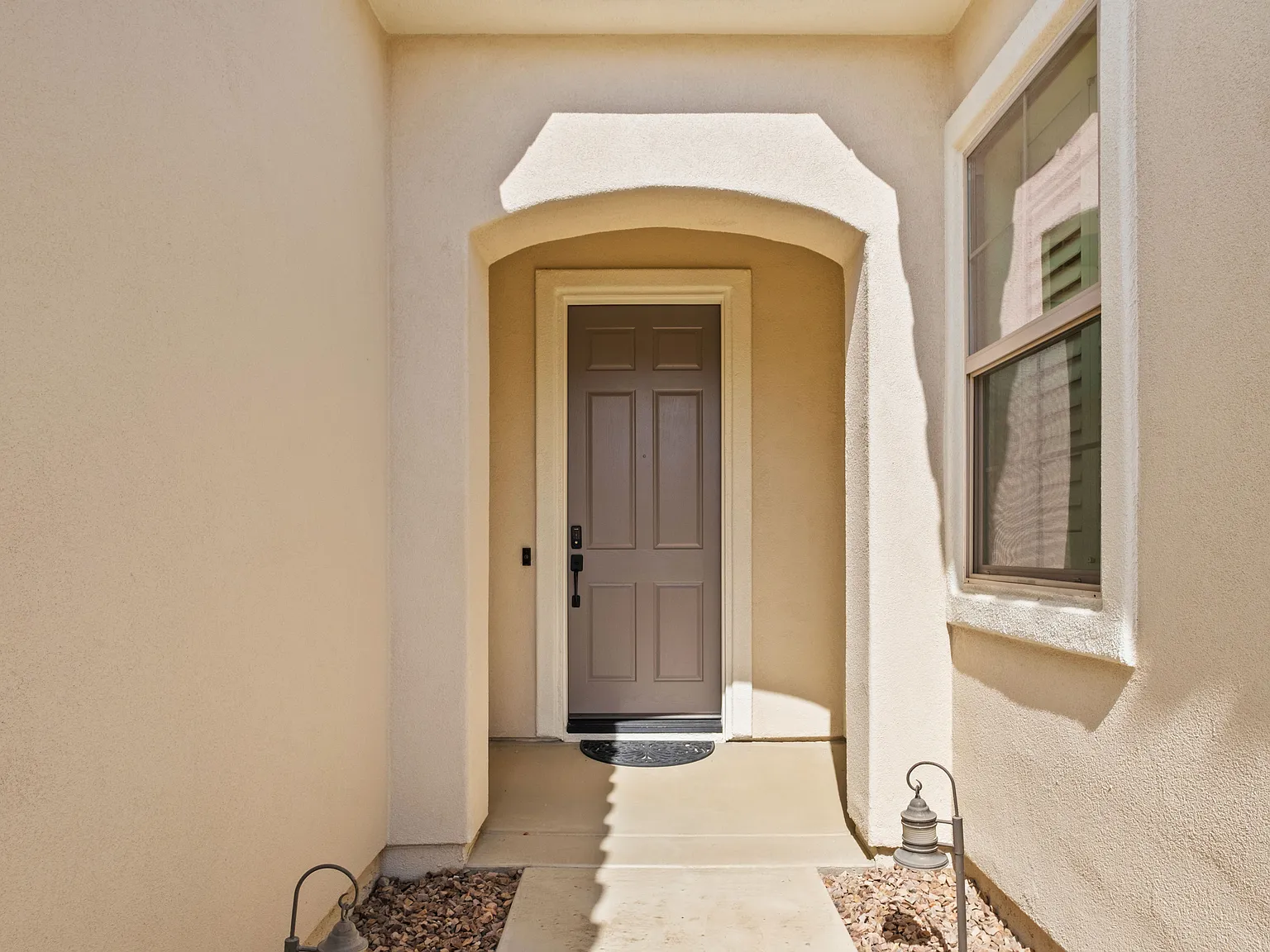 2 bed, 2.5 bath, 1753 sqft, $4,500 — Photo 2