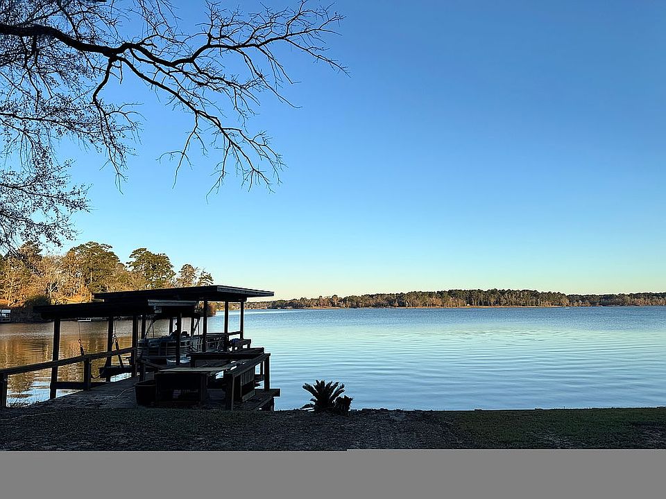 1st image of 308 N Point Dr