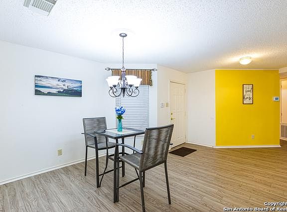 5th image of 8042 Cantura Mls