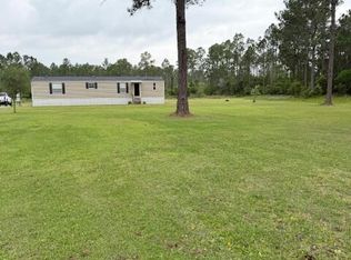 8320 Darlene Dr, Moss Point, MS 39562