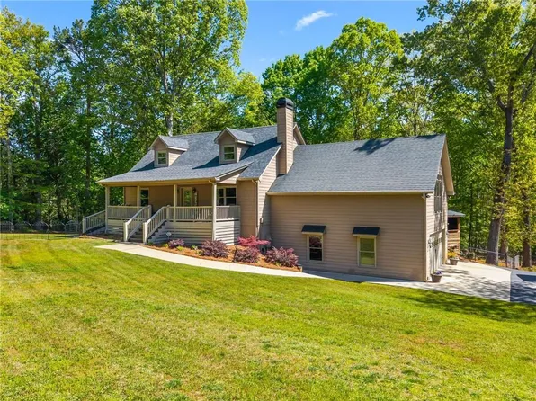 4886 Mount Vernon Rd, Gainesville, GA 30506