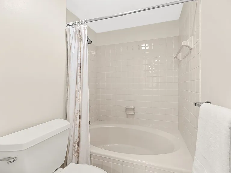 666 Main St #315 — Photo 26