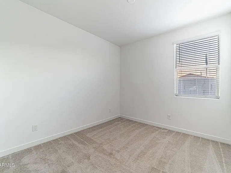 15085 W Desert Bloom St — Photo 13