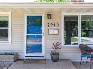 2915 Rownd St, Cedar Falls, IA 50613