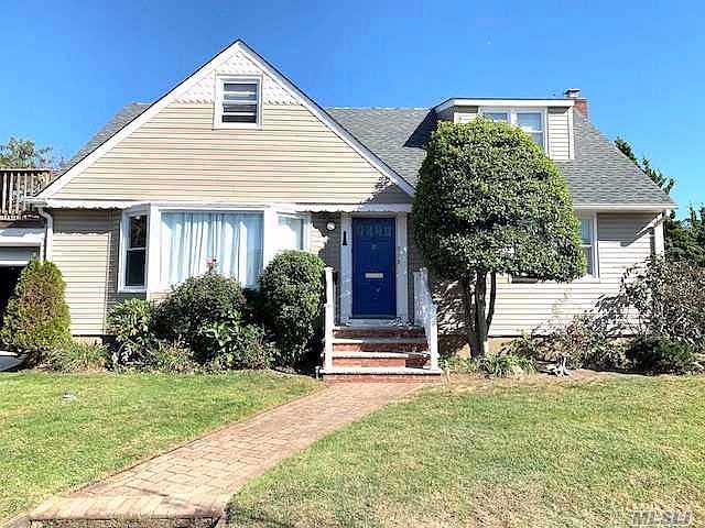 1st image of 210 Lindell Blvd