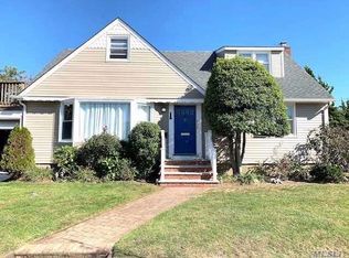 210 Lindell Blvd, Long Beach, NY 11561