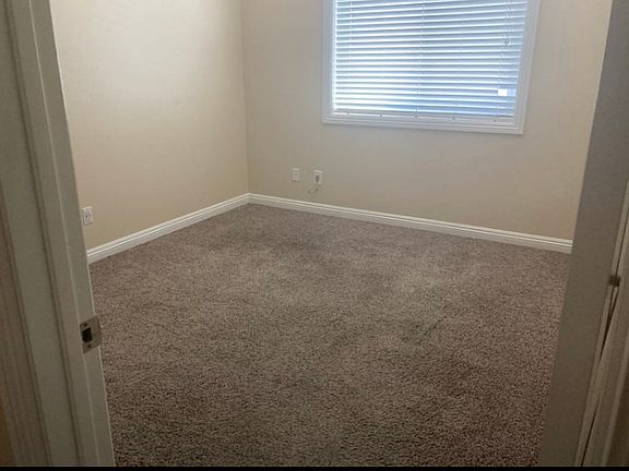 4th image of 19115 Consul Ave