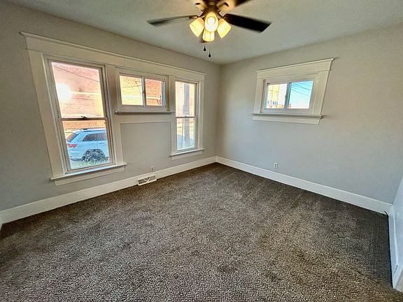 2nd image of 1164 W 20th St