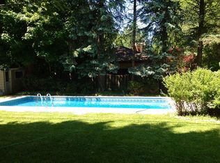 2126 Walton Blvd, Rochester Hills, MI 48309