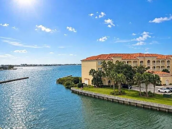 5 Harbour Isle Dr, Fort Pierce, FL