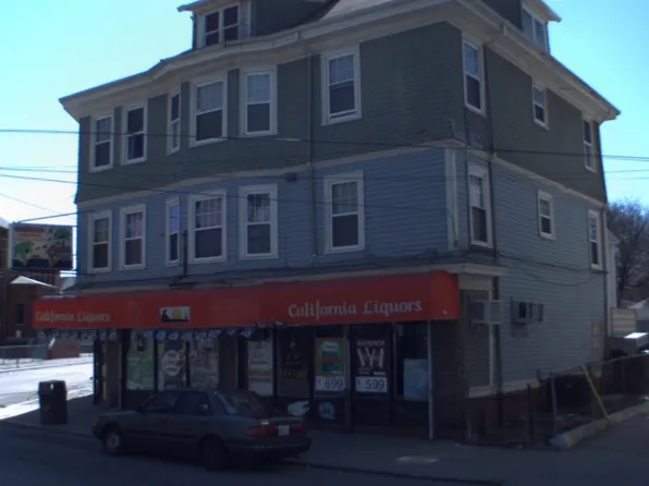 84 Union Ave, Providence, RI 02909