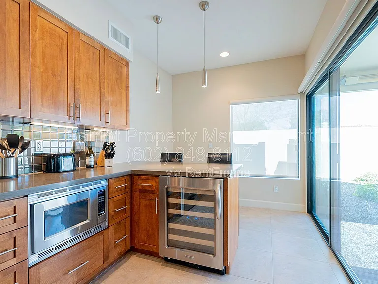 10640 E Vogel Ave — Photo 20