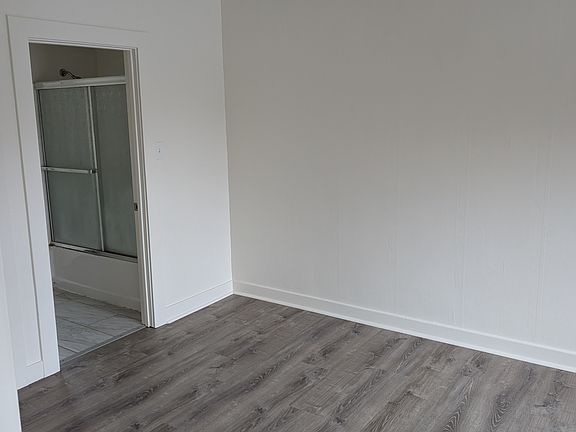 5th image of 445 W Wilson Ave APT B