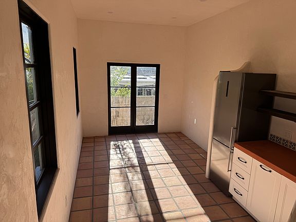 5th image of 3602 Grand View Blvd
