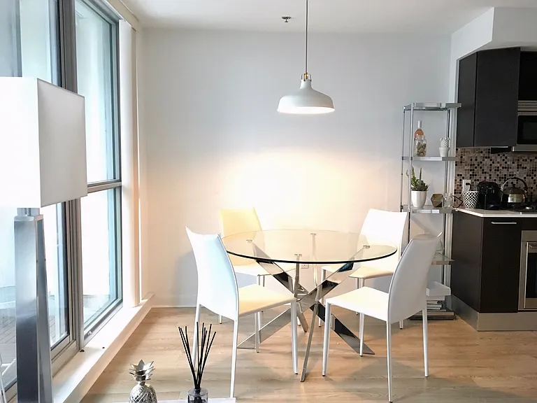 375 King St W #1108 — Photo 3