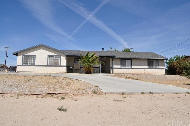 1st image of 11820 Jacaranda Ave