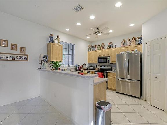 5th image of 14755 Pinnacle Pl #344
