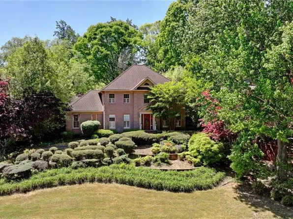 260 Hanarry Dr, Lawrenceville, GA 30046