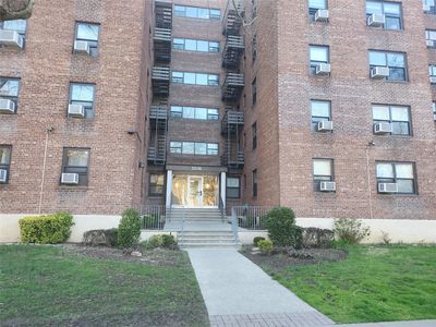 211-01 75 Avenue #1K, Queens, NY, 11364