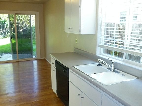 4th image of 6625 Ibex Woods Ct