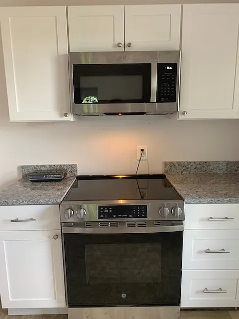 3 bed, 1300 sqft, $1,400 — Photo 4