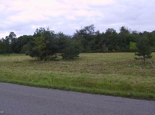 Hubbard Valley Rd, Seville, OH 44273