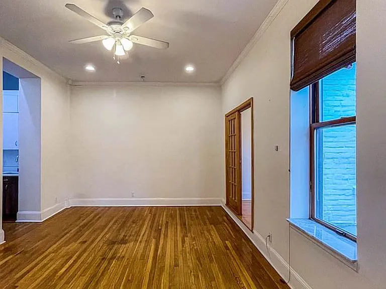254 Henry St #1B — Photo 4