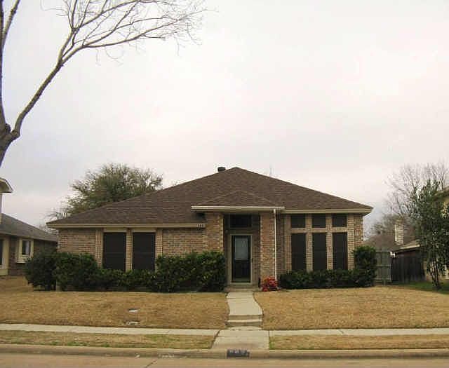 1st image of 989 Acorn Dr