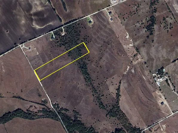 18 Berrys Chapel Rd, Milford, TX 76670