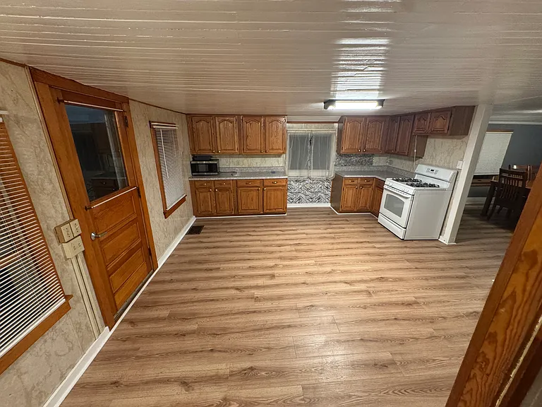 114 Tioga St — Photo 3