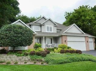 8404 Jamesport Dr, Rockford, IL 61108