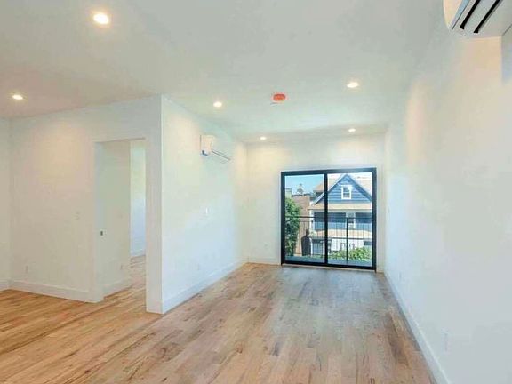 3rd image of 1475 Nostrand Ave #4