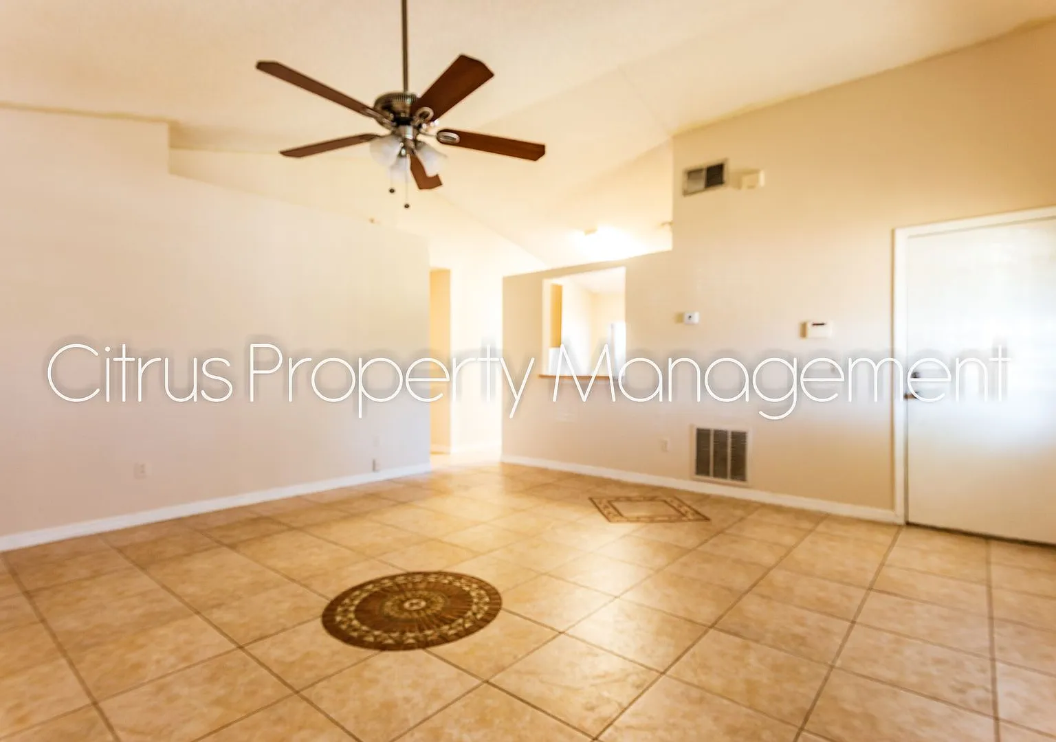 Timberleaf Village 3-Bedroom, 2-Bath Home — Photo 1