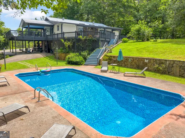108 Dodge Ln, Lakemont, GA 30552