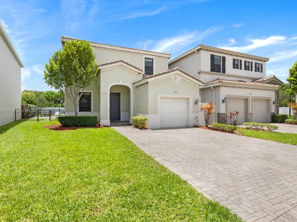 838 NE 191st St, Miami, FL 33179