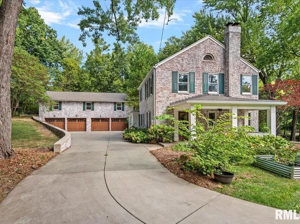 2031 Outer Park Dr, Leland Grove, IL 62704