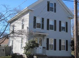 39 School St, Rockland, MA 02370