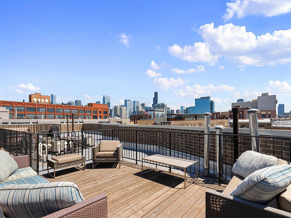 1st image of 951 W Huron St #403