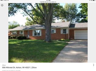 965 Hillcrest Dr, Adrian, MI 49221