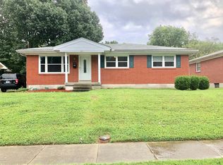 4417 Estate Dr, Louisville, KY 40216