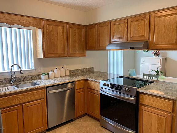 5th image of 6819 Forsythe Dr