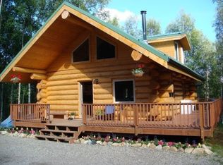 1370 Whistling Swan Dr, Fairbanks, AK 99712