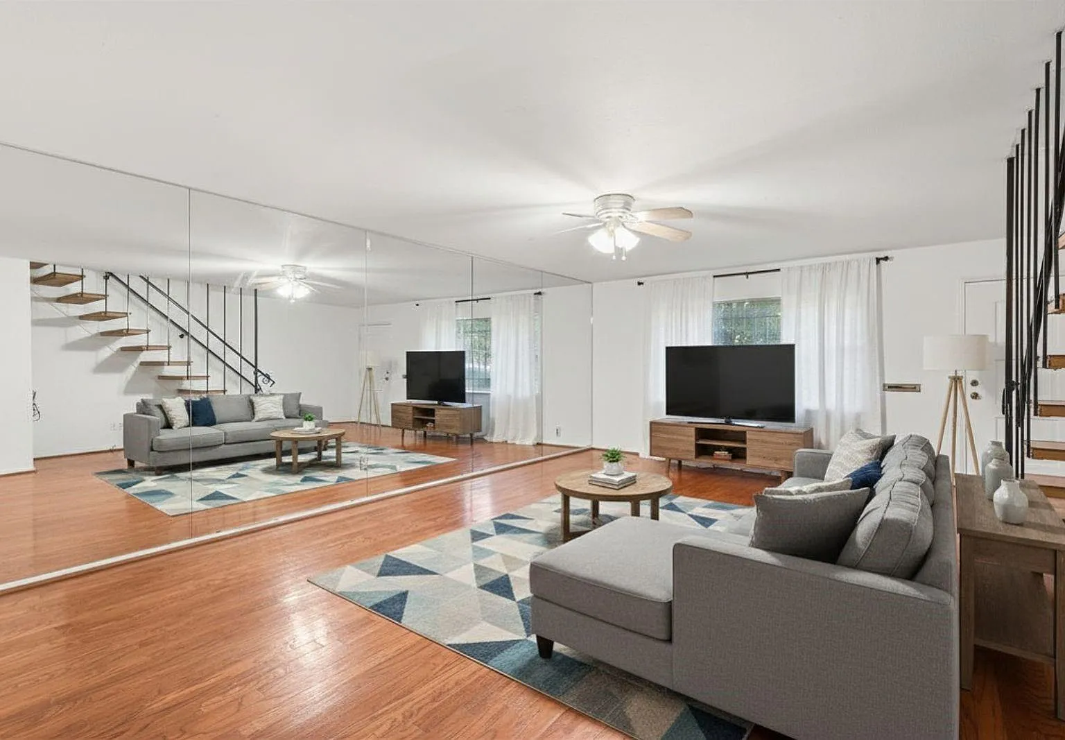 2 bed, 2.5 bath, 1602 sqft, $1,400 — Photo 4