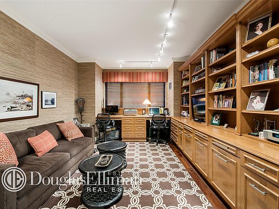 5th image of 425 E 58th St APT 3G