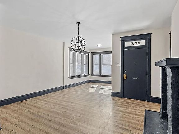 2nd image of 3931 Utah St #1F