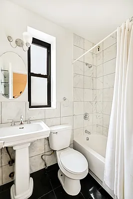 Rented by Akelius Real Estate Management | media 6