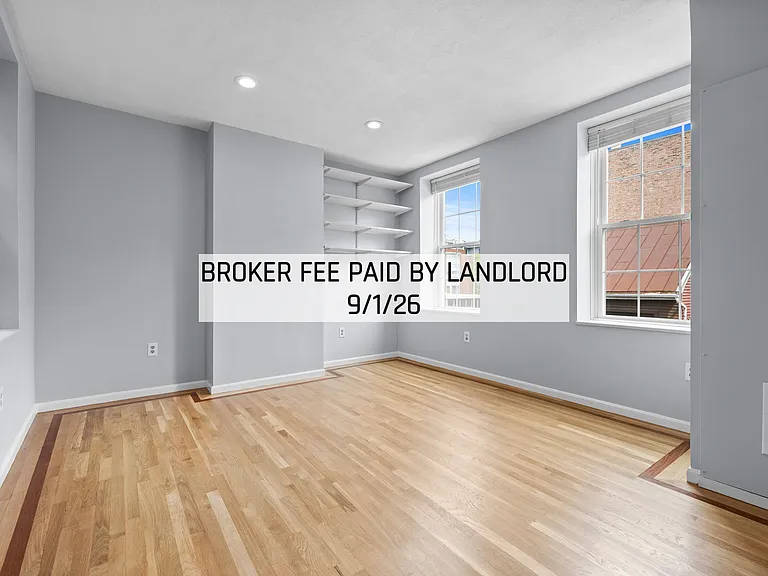 12 Parmenter St #4R — Photo 1