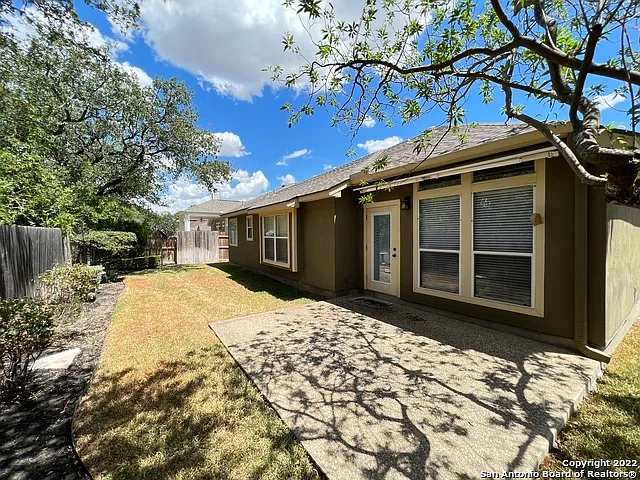 1303 Bluff Frst — Photo 48